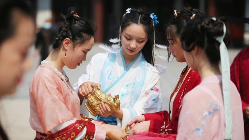 How to Experience Authentic Chinese Culture